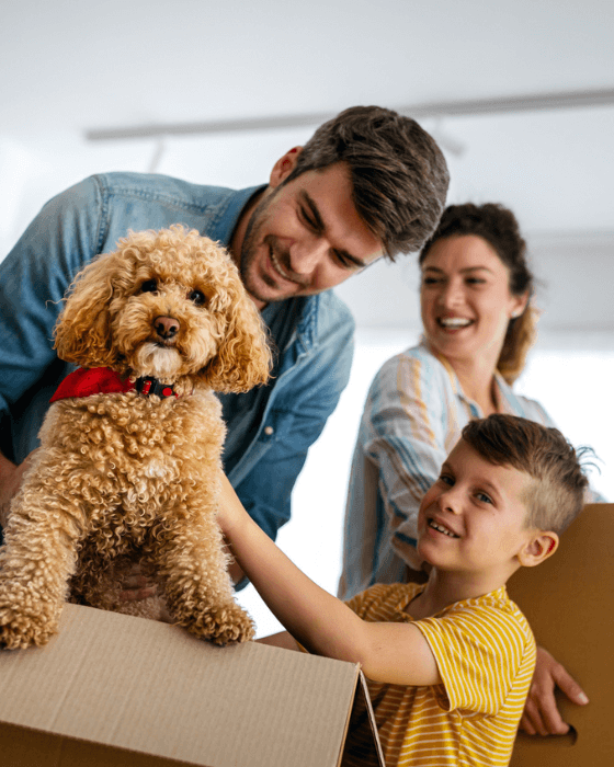 chien et sa famille